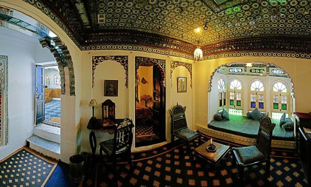 Deogarh Mahal Hotel Devgarh  Room photo